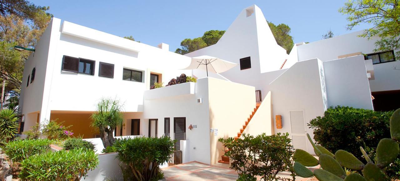 Apartamentos Club Cala Azul Sant Carles de Peralta Eksteriør bilde