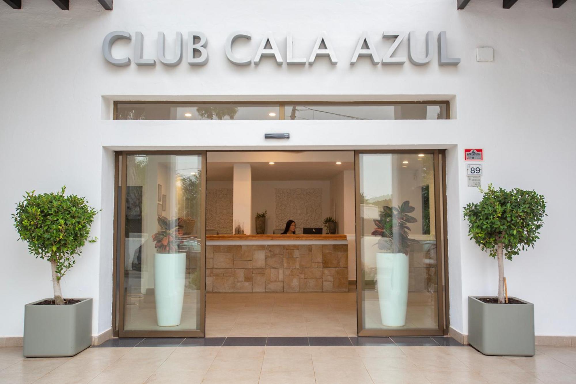 Apartamentos Club Cala Azul Sant Carles de Peralta Eksteriør bilde